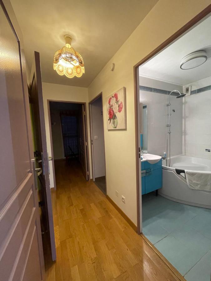 Joli Appartement A 몽타르기 외부 사진