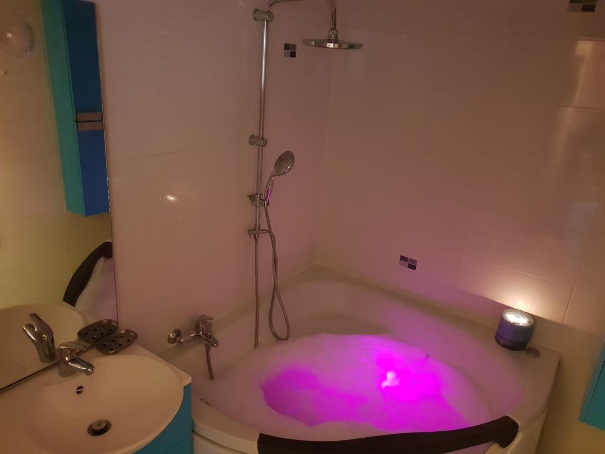 Joli Appartement A 몽타르기 외부 사진